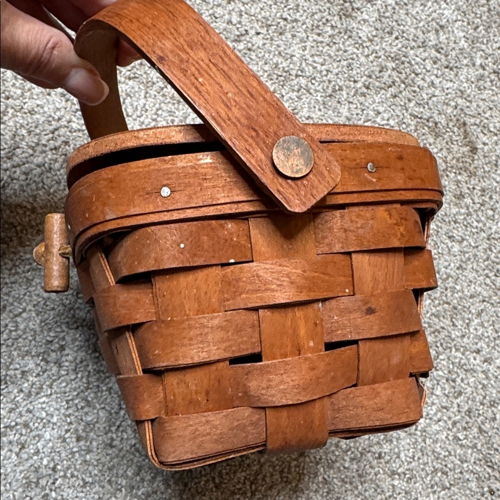 Longaberger | Vintage 1989 Signed Hand Woven Mini Picnic Kiddie Purse Basket - Picture 6 of 10